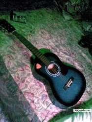 I NEVER MISS MY GUITER