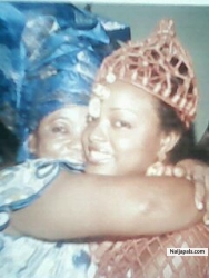 mama & daughter