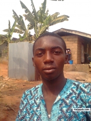 dis is me