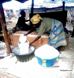 processing garri.