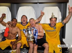 WE ARE THE BEST CLUB IN THE WORLD, UP CHELSEA