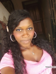 Victoria Akoma (Victoria92)