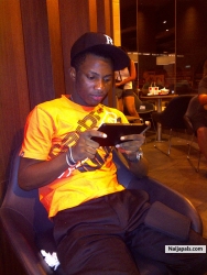 Oseyemi James (deejavuzizu)
