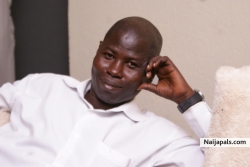 Yemi Olakitan (olayemiolakitan)
