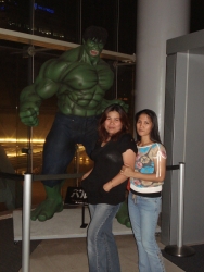 m0vIe NitE w/ S0L & hhmmm... m@ BF Hulk??? hehehe...