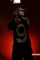 Badman Remix by Modnine Ft. A1