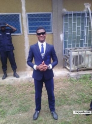 i am a boy, 16 years of age. from west Africa(Ghana). i am in high school and this is my second year, i am studying science and i want to become a Doctor or scientist. i like meeting new friends from all around the world. 