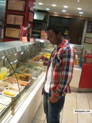 AM INLUV WITH SANWICH AND PIZZA