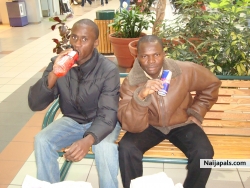 ME AND SAMBO IN DE MALL MED-HAT