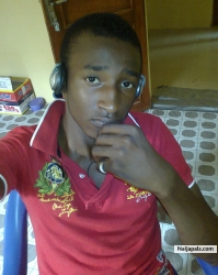 Lukin 4 d luv dats lost n air