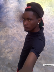 Chris Oluwole
