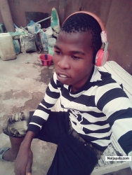 Acapela war by Mack4 