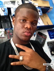Elvis Afrane (fuzzy1z)