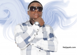 Seyi Akinwale (sheyifunmiak)