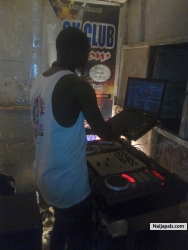 Dj-Raz dee jey (Djrazzdeejey)