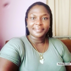 Smile doesn't cost a thing.🥰😘