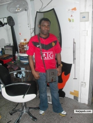 motunrayo Joseph (pop_morayo)