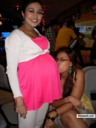 adeqsityellyelies with her bestfriend