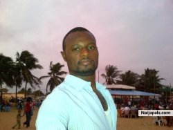 Dennis More