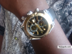 TINTED goldwatch