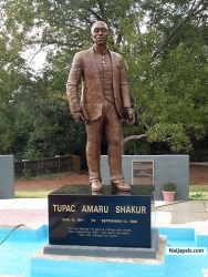 2PAC