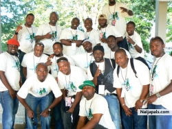 NIGERIAN DJS @ THE NIGERIAN DJS SUMMER JAM 2009 IN ATLANTA,GA...DJ BUZZLE ON THE ORANGE COLOUR HAT @ THE LEFT !!!