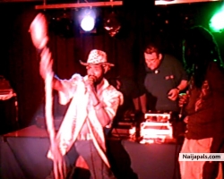 TUKLAN LIVE ON STAGE