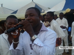 GOZIE OKEKE SINGING AT A FUNCTION IN ORLU...