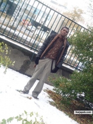 U dey pose 4 snow...na wa o!!. First timers..na so we dey knw dem
