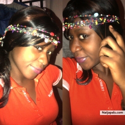 Oyiza Halimat (marygee1)
