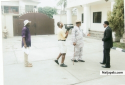 Mr.Magic with Enebeli Enebuwa & others on the set of his forthcoming movie: Not Enough Money!