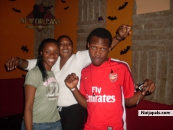 Wit my lollipops'es'... shebi i dey represent...Gunners!!!!!!!!!!!! 4 F*!k ups!!