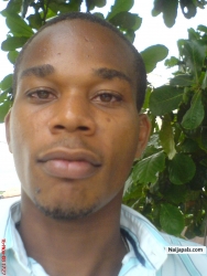 ma life is green, its green, its all greeny so much 4 d hustle