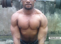pulling it hard @ gym