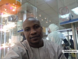 Yemi Akins