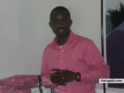 Ayodeji Adekolu (tunaccizzle)
