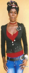 MISS BEST DE HAIR MAGICIAN/STYLIST