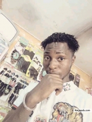 Rapper afro killer phyno lover