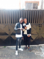 Don Akins Omo baba mimo Chilling my bro selebhee