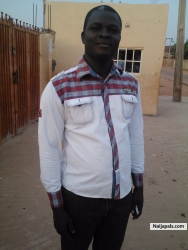 Idowu Ale (gsqrstudio)