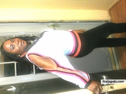 Joana Damptey (lovtee2000)