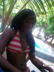 Yvette (edohfr1)