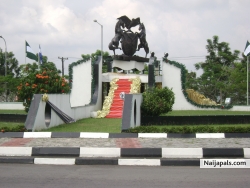 shinaayomi oludimu