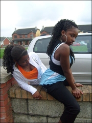 cilia checkin out ma ass..