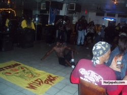 ppl were so drunk they were dancing any how lol