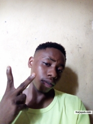 Spartan baby is one of the best Nigerian singer who win the cross river calabar music award in calabar stadium follow him on IG and Facebook spartanbaby