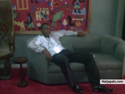bixxy relaxing in the ECOWAS SECRETARIAT