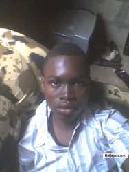 Olowolayemo tope (Bory09)