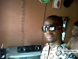 me in d houz