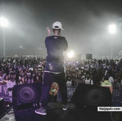 On Stage was Litty 